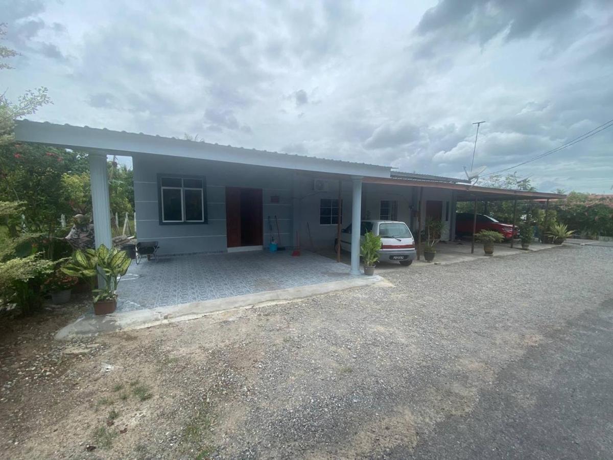 Makndak Roomstay Arau Bagian luar foto